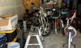 200 S Karner Ave, Altamont, KS 67330