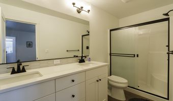 2524 NE Purcell Blvd, Bend, OR 97701