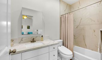 691 Auwaha St A, Haiku, HI 96708