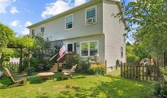55 Homer St B, Newport, RI 02840