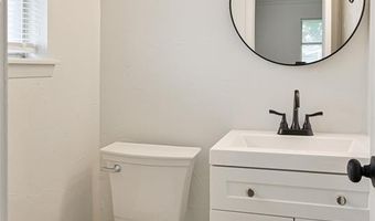 2104 N Wilburn Ave, Bethany, OK 73008