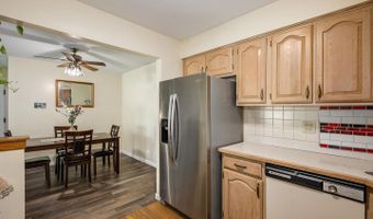 1322 S New Wilke Rd 1C, Arlington Heights, IL 60005