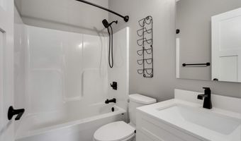 15590 Duck Trail Ln, Apple Valley, MN 55124