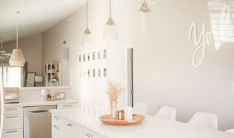 1229 W STRAFORD Dr, Chandler, AZ 85224