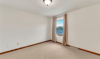 571 Burroughs Dr, Amherst, NY 14226
