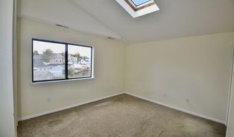 18 Amsterdam Ave 3A, Bridgeport, CT 06606