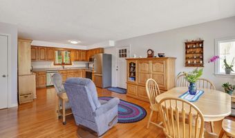 370 Lake St, Barton, VT 05822