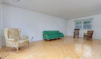 706 N Lawler Ave, Addison, IL 60101
