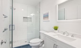 433 Wolcott Ave, Middletown, RI 02842