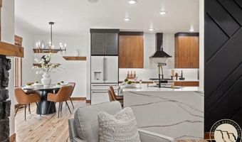 5345 Mule Deer Ct, Billings, MT 59106