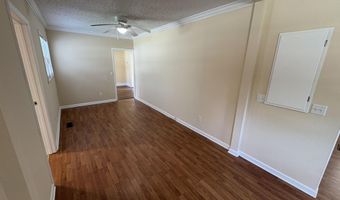 200 S Calhoun St, Bishopville, SC 29010