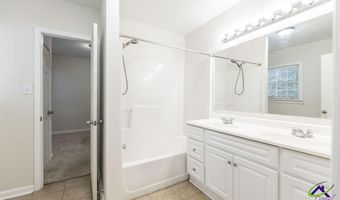 2162 General Winship Dr, Macon, GA 31204