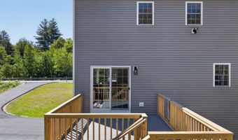47 Chestnut Dr, Allenstown, NH 03275