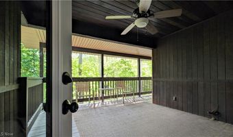 6409 Old Wood Rd, Ashtabula, OH 44004