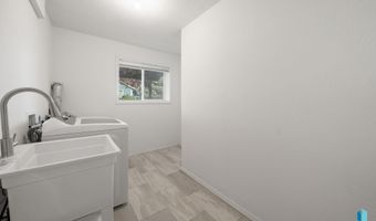 1000 E Maywood St, Brandon, SD 57005