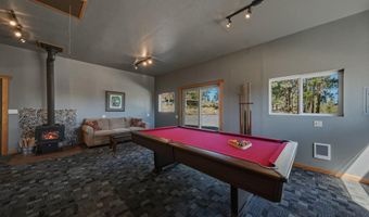 67422 Trout Ln, Bend, OR 97703