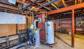 117 Wolcott Ave, Middletown, RI 02842