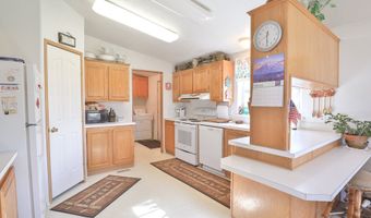 87676 TERRITORIAL Hwy, Veneta, OR 97487