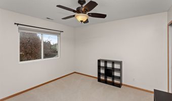 1003 10th Ave SE, Altoona, IA 50009