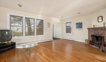 68 Stuart Ave, Amityville, NY 11701