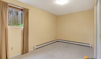 6411 Ridge Tree Cir, Anchorage, AK 99507