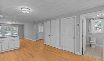 84 Phillip Ave, Cumberland, RI 02864