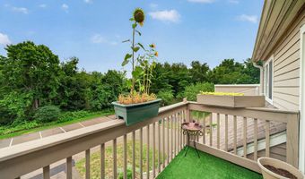 105 Peddlars Dr 105, Branford, CT 06405