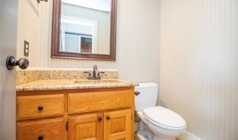 1904 Mayflower Rd, Bentonville, AR 72713