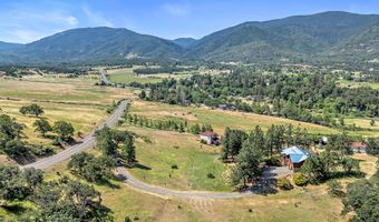 11597 Corp Ranch Rd, Ashland, OR 97520