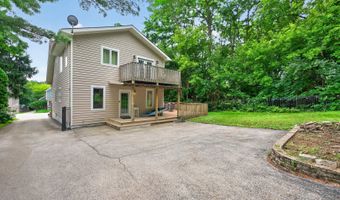 108 N Main St, Algonquin, IL 60102