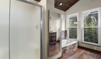 1090 Cherokee St, Biloxi, MS 39530