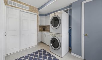 114 Interlochen Dr, Algonac, MI 48001