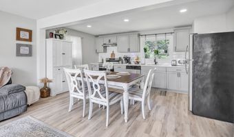 14 N Coe Ln, Ansonia, CT 06401