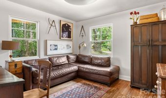664 Lakeshore Dr, Asheville, NC 28804