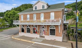 215 N Main St, Alma, WI 54610