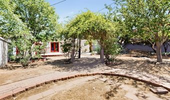 805 INDIANA St SE, Albuquerque, NM 87108