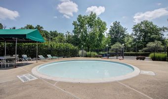 10824 ANTIGUA Ter #201, Rockville, MD 20852