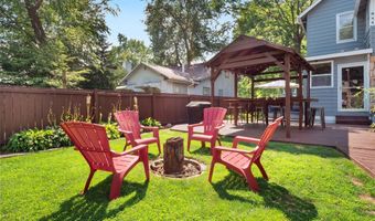 705 38th St, Des Moines, IA 50312
