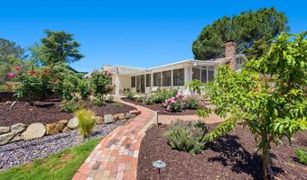 10933 Sunray Pl, La Mesa, CA 91941