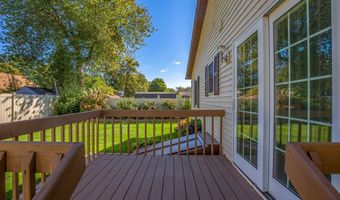 60 S Alhambra Cir, Agawam, MA 01001