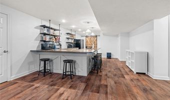 2480 Orchard Spring Cir, Alliance, OH 44601