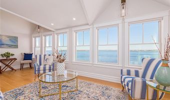 10 Coulter St, Jamestown, RI 02835