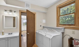 914 Union Rd, Appleton, ME 04862