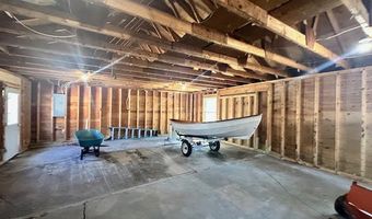 75 Northport Ave, Belfast, ME 04915