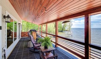 635 Firehouse Rd, Alburgh, VT 05440