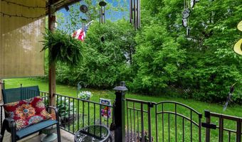 95 Greenwich Dr 2, Amherst, NY 14228