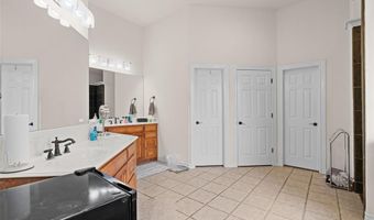 208 N Oakvista Ct, Aledo, TX 76008