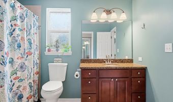 615 Highland Ave, Antioch, IL 60002