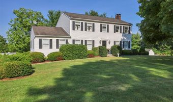 1 E Gate Rd, Danbury, CT 06811