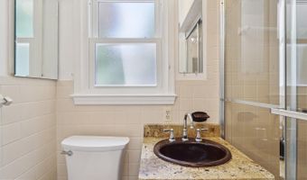 5110 DUVALL Dr, Bethesda, MD 20816
